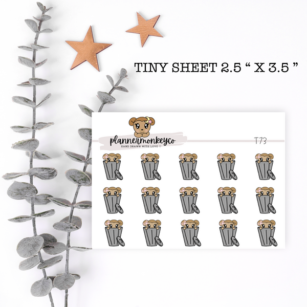 T73 | Garbage Macy Tiny Sheet
